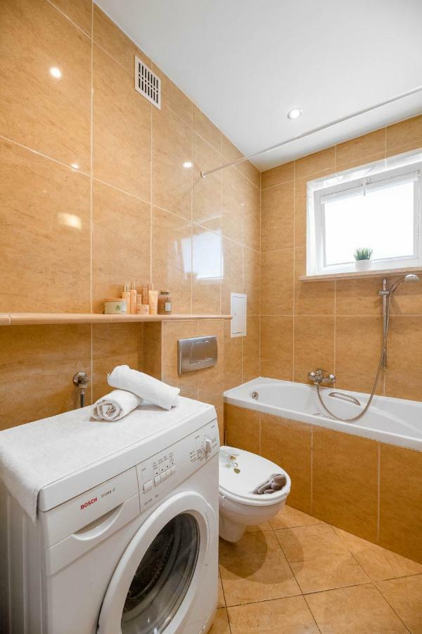 Апартаменти Apartament Goka Like It Варшава Екстер'єр фото